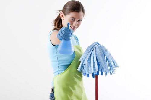 Curtain cleaning service for a home in Merton