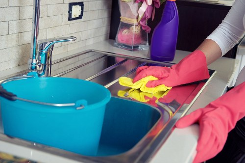 Deep cleaning treatment for a mattress with stains and odours
